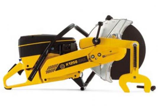 點擊查看詳細信息<br>標題：K1250內(nèi)燃鋼軌鋸軌機 閱讀次數(shù)：2226