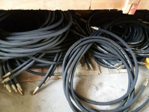 點擊查看詳細(xì)信息<br>標(biāo)題：膠管高壓膠管 直徑19 直徑25  15898635797 閱讀次數(shù)：1906