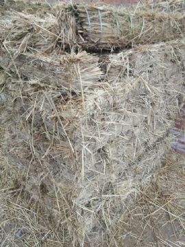 點擊查看詳細(xì)信息<br>標(biāo)題：鐵路專用草支墊設(shè)備、草棒15854621686 閱讀次數(shù)：1905